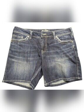 Silver Suki Dark Wash Denim Shorts - Size 34
